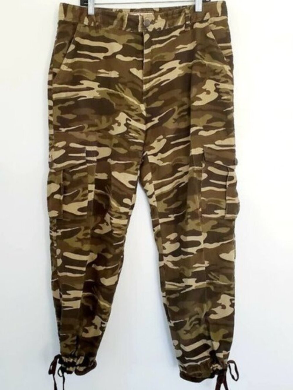 Khakis World Fashion Women's Size 14 Camo Corduroy Drawstring Cuff Cargo Pocket